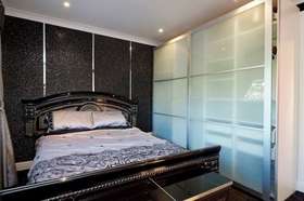 4 Bedroom Detached V...