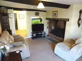 6 Bedroom Terraced