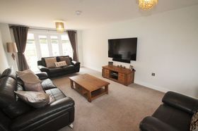 5&nbsp;Bedroom&nbsp;Detached