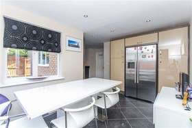 4&nbsp;Bedroom&nbsp;Detached