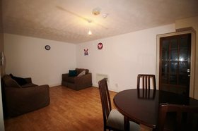 1 Bedroom House Shar...