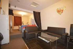 1 Bedroom Flat