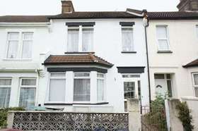 3 bedroom Terraced for sale