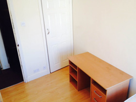 6 Bedroom Terraced