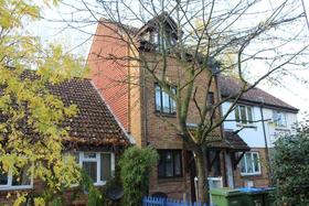 4 Bedroom End of Ter...