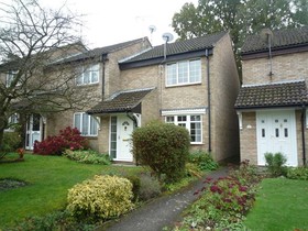 2 Bedroom End of Ter...
