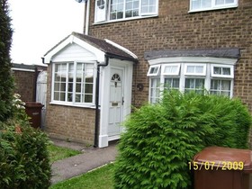 3 Bedroom End of Ter...