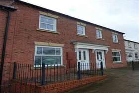 2 bedroom Detached to rent