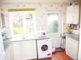 3 Bedroom End of Ter...
