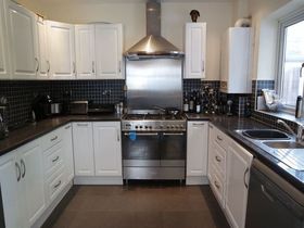 3&nbsp;Bedroom&nbsp;Semi-Detac...