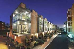 4 Bedroom Town House