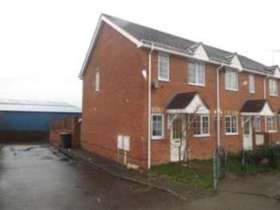 2 Bedroom End of Ter...