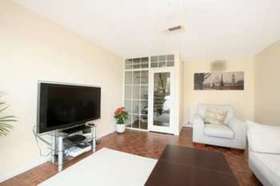 2 Bedroom End of Ter...