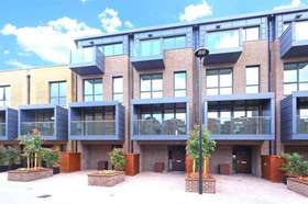 4 Bedroom Town House