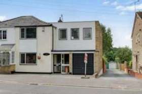 4 Bedroom Semi-Detac...