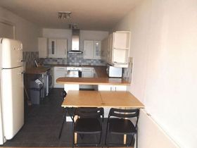 2 Bedroom Flat