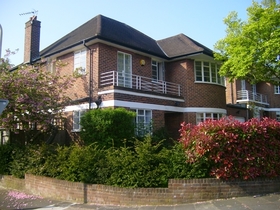 5&nbsp;Bedroom&nbsp;Detached