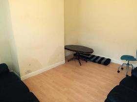 2 bedroom Terraced to rent