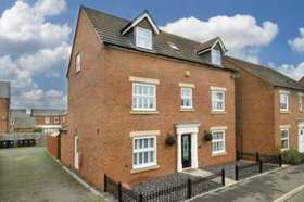 5 Bedroom Detached