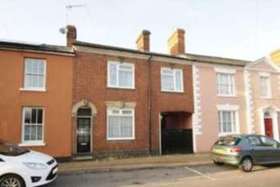3 Bedroom End of Ter...