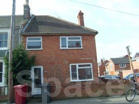 4 Bedroom Semi-Detac...