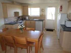 4 Bedroom Semi-Detac...