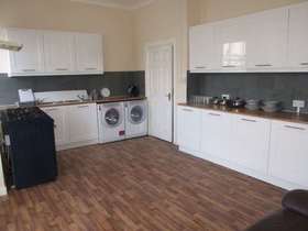 1 Bedroom House Shar...