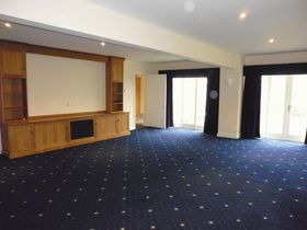 6 Bedroom Detached