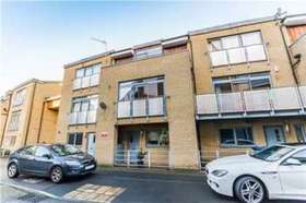 4 Bedroom Town House