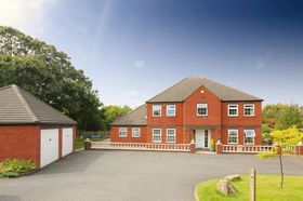 5 Bedroom Detached