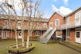 2 Bedroom Flat