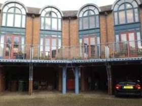 4 Bedroom Town House