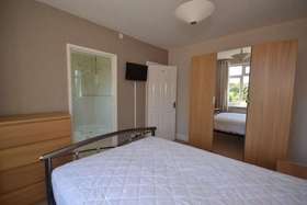 1 Bedroom House Shar...