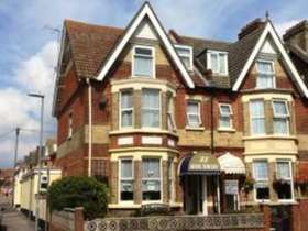 9 Bedroom Semi-Detac...