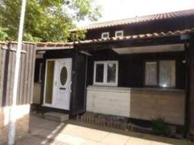 3 Bedroom End of Ter...