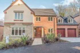 5 bedroom Detached for sale