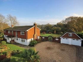5 Bedroom Detached