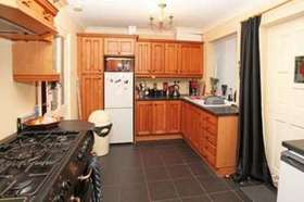 4 Bedroom Semi-Detac...