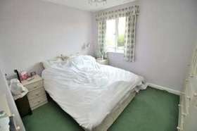 1 Bedroom End of Ter...