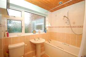 4&nbsp;Bedroom&nbsp;Semi-Detac...