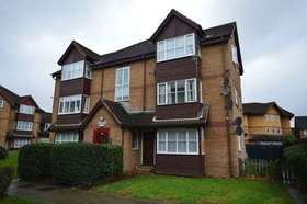 Frobisher Road  Erith, DA8 2PQ