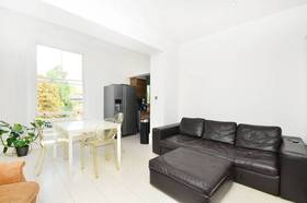 2 Bedroom Flat