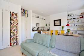 2 Bedroom Flat