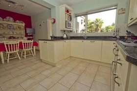 3 Bedroom Semi-Detac...
