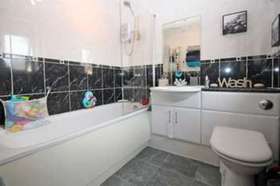 3 Bedroom Semi-Detac...