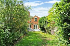 3 Bedroom Semi-Detac...