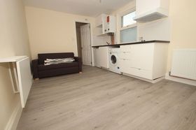 1 Bedroom Flat