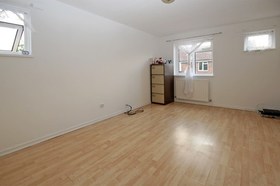 3 Bedroom Semi-Detac...