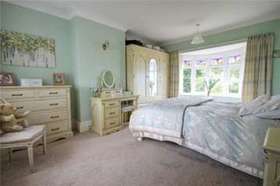 6 Bedroom Semi-Detac...