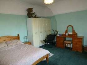 4 Bedroom Semi-Detac...
